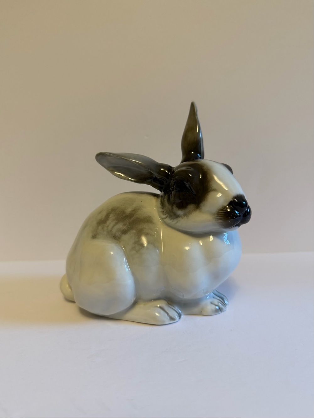 Vintage 1949 Rosenthal Germany Karl Himmelstoss Porcelain Rabbit Figurine H 674